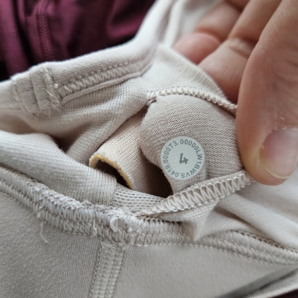 Lululemon racer flow Y long line 2 in one racer top size 4 - Picture 8 of 8